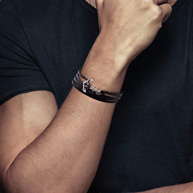Bracelet Cuir Noir Et Acier Zeno