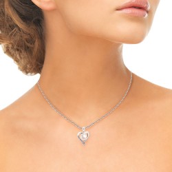 Collier Perle de Culture Argent 925 Femme en forme de Coeur serti Oxydes de Zirconium blancs porté