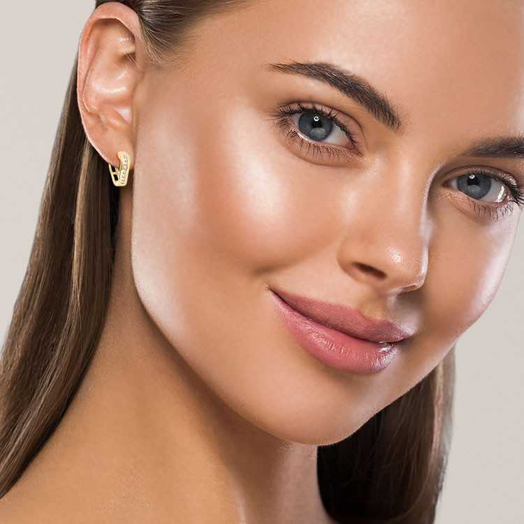 Créoles en Or 375/1000 serties 16 Diamants blancs