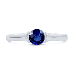 Bague Solitaire Or Blanc 375/1000 sertie Saphir dessus