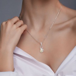 Pendentif Oeil de Sainte Lucie Chat en Argent 925/1000 porté